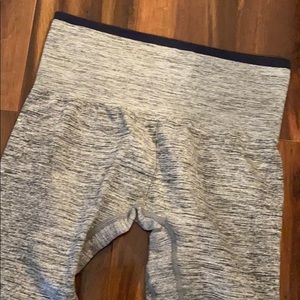 Splits59 very gently worn seamless leggings